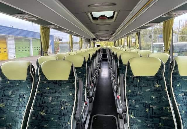 Mercedes-Benz TOURISMO M2 RHD / SPROWADZONY/ 65 MIEJSC/ EURO 5 - Potovalni avtobus: slika 2 Mercedes-Benz TOURISMO M2 RHD / SPROWADZONY/ 65 MIEJSC/ EURO 5 - Potovalni avtobus: slika 2