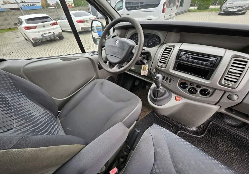 Renault TRAFIC 2.0 DCI 90 COMBI L2H1 / SPROWADZONY - Minibus, Potniški kombi: slika 4 Renault TRAFIC 2.0 DCI 90 COMBI L2H1 / SPROWADZONY - Minibus, Potniški kombi: slika 4