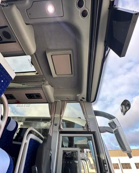VanHool TX15 ACRON / SPROWADZONY / MANUAL / PANORAMA DACH - Potovalni avtobus: slika 5 VanHool TX15 ACRON / SPROWADZONY / MANUAL / PANORAMA DACH - Potovalni avtobus: slika 5