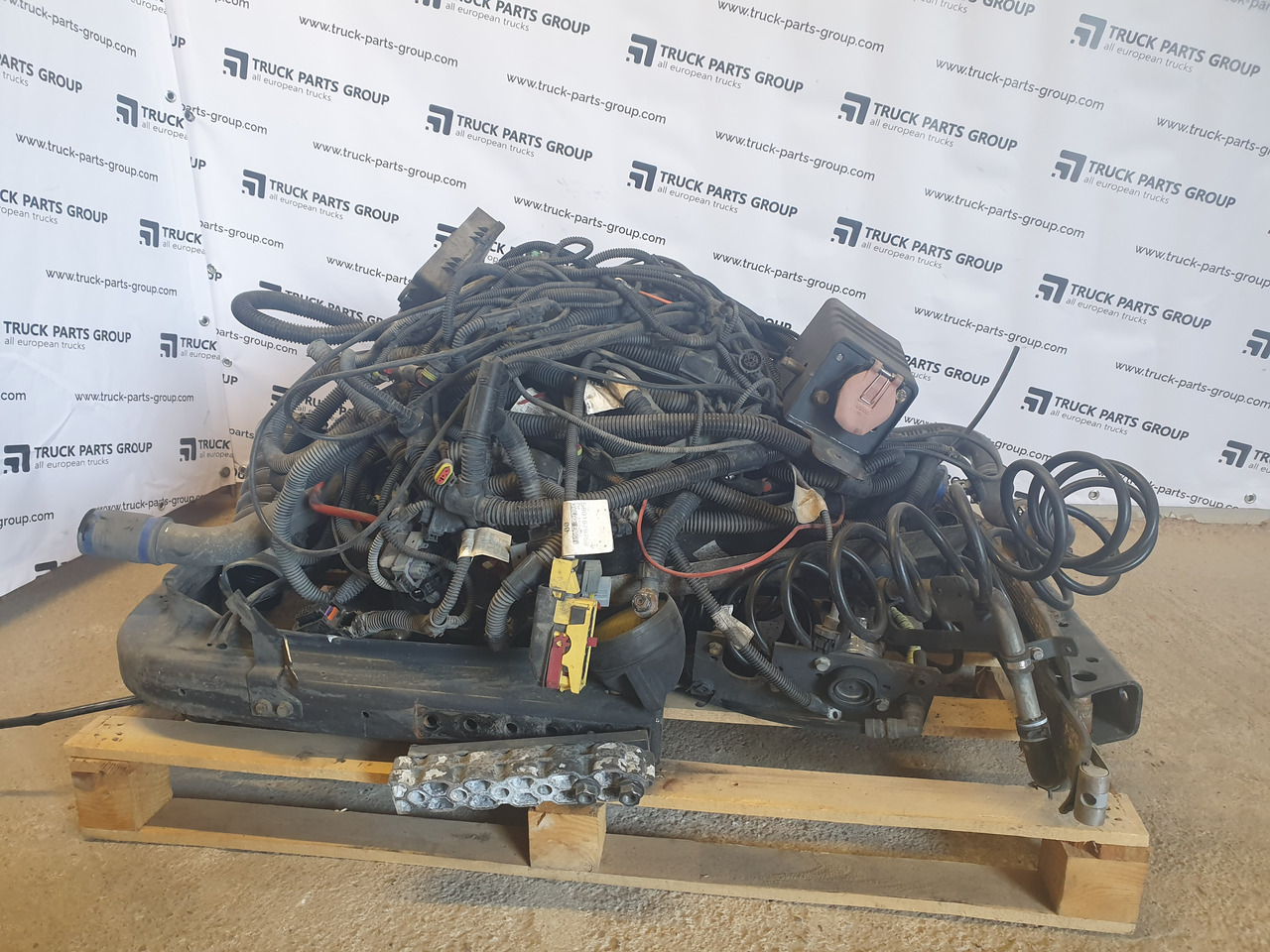 IVECO IVECO STRALIS EURO6 complete wiring harness, engine wiring, cab wiring, wiring set, frame wiring, cables 5801679758, 5801801250, 5801692062, 5801725016, 5801418770, 5801270108, 41246407, 41242608, 412 - Kabli/ Žični kabel za Tovornjak: slika 1 IVECO IVECO STRALIS EURO6 complete wiring harness, engine wiring, cab wiring, wiring set, frame wiring, cables 5801679758, 5801801250, 5801692062, 5801725016, 5801418770, 5801270108, 41246407, 41242608, 412 - Kabli/ Žični kabel za Tovornjak: slika 1