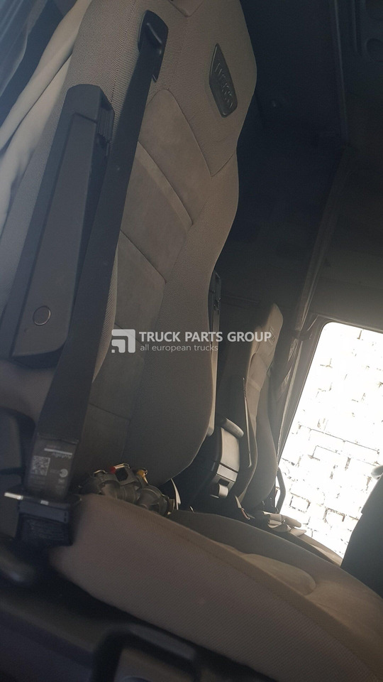 IVECO IVECO STRALIS EURO6 emission HY-WAY seats driver + passenger 13138430698, 504045441, 500389633, 500389418, 504196960 - Sedež za Tovornjak: slika 3 IVECO IVECO STRALIS EURO6 emission HY-WAY seats driver + passenger 13138430698, 504045441, 500389633, 500389418, 504196960 - Sedež za Tovornjak: slika 3