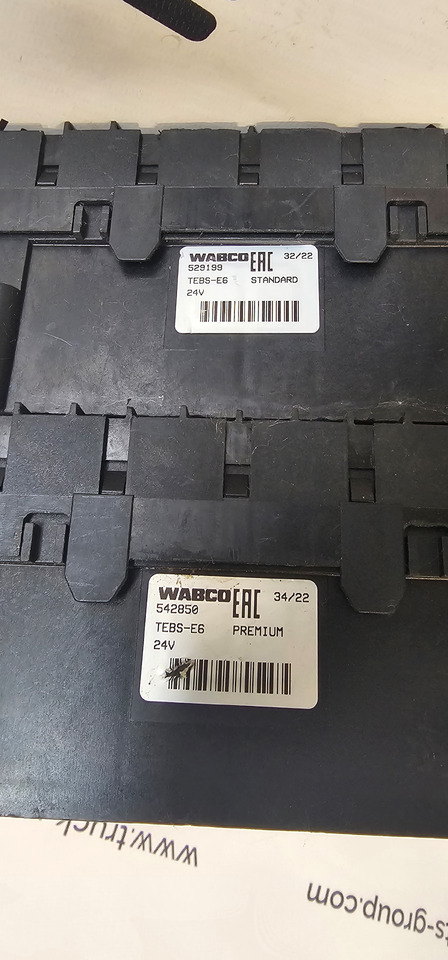 Mercedes MERCEDES, MAN, VOLVO, DAF, SCANIA EURO6 trailers TEBS PREMIUM, STANDARD pressure brake modulators by WABCO, SCHMITZ, WABCO, KRONE, CARGOBUL TEBS2, TEBS-E2, 4801020300, 4801020310, 4801020330, 48010203 - Zavorni ventil za Tovornjak: slika 4 Mercedes MERCEDES, MAN, VOLVO, DAF, SCANIA EURO6 trailers TEBS PREMIUM, STANDARD pressure brake modulators by WABCO, SCHMITZ, WABCO, KRONE, CARGOBUL TEBS2, TEBS-E2, 4801020300, 4801020310, 4801020330, 48010203 - Zavorni ventil za Tovornjak: slika 4
