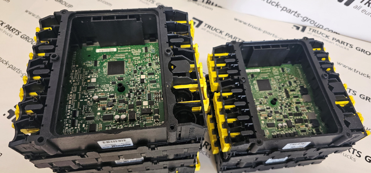 Mercedes MERCEDES, MAN, VOLVO, DAF, SCANIA EURO6 trailers TEBS PREMIUM, STANDARD pressure brake modulators by WABCO, SCHMITZ, WABCO, KRONE, CARGOBUL TEBS2, TEBS-E2, 4801020300, 4801020310, 4801020330, 48010203 - Zavorni ventil za Tovornjak: slika 2 Mercedes MERCEDES, MAN, VOLVO, DAF, SCANIA EURO6 trailers TEBS PREMIUM, STANDARD pressure brake modulators by WABCO, SCHMITZ, WABCO, KRONE, CARGOBUL TEBS2, TEBS-E2, 4801020300, 4801020310, 4801020330, 48010203 - Zavorni ventil za Tovornjak: slika 2