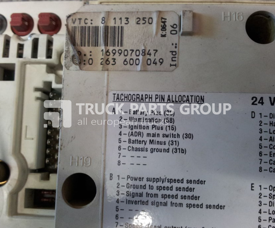 VOLVO FH12 D12A, D12C EURO2 instrument panel, dashboard, 3985743, 3985 dashboard - Armaturna plošča za Tovornjak: slika 2 VOLVO FH12 D12A, D12C EURO2 instrument panel, dashboard, 3985743, 3985 dashboard - Armaturna plošča za Tovornjak: slika 2