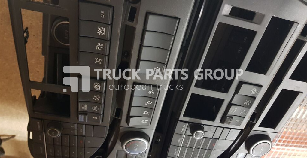 VOLVO FH4 euro6 control panels dashboard, central panel, information p dashboard - Armaturna plošča za Tovornjak: slika 1 VOLVO FH4 euro6 control panels dashboard, central panel, information p dashboard - Armaturna plošča za Tovornjak: slika 1
