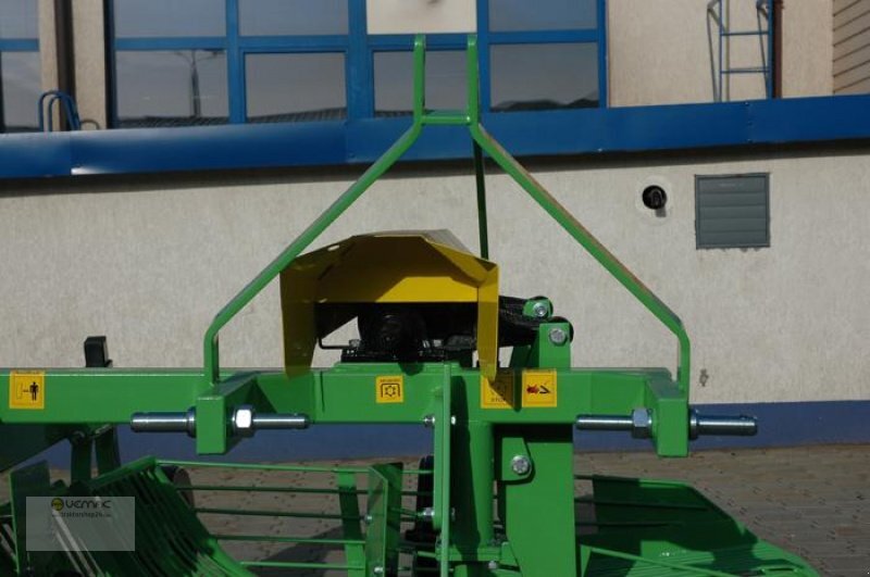 BOMET Z655 Kartoffelroder Roder Kartoffel Schwingsiebroder NEU - Kombajn za krompir: slika 2 BOMET Z655 Kartoffelroder Roder Kartoffel Schwingsiebroder NEU - Kombajn za krompir: slika 2