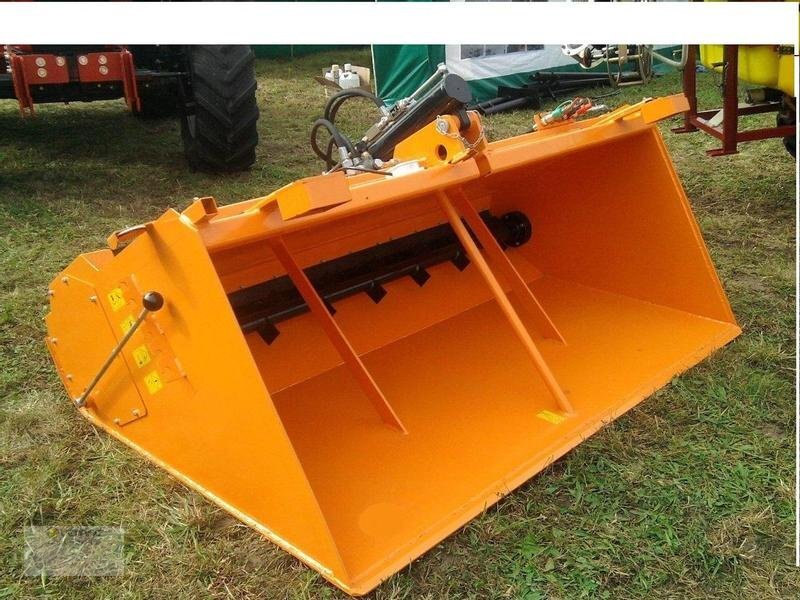 Vemac Kastenstreuer 200cm Streuer Selbstlader Salzstreuer Winterdienst - Posipalnik peska/ Soli: slika 3 Vemac Kastenstreuer 200cm Streuer Selbstlader Salzstreuer Winterdienst - Posipalnik peska/ Soli: slika 3