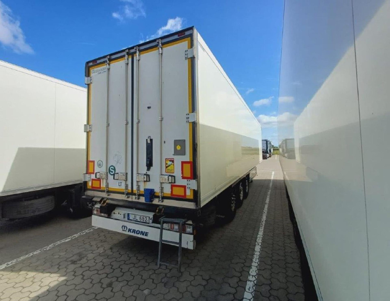 2018 Krone SDR Double Deck Cool Liner FP45 ThermoKing SLXi 300 Lifting Axle - Polprikolica hladilnik: slika 4 2018 Krone SDR Double Deck Cool Liner FP45 ThermoKing SLXi 300 Lifting Axle - Polprikolica hladilnik: slika 4