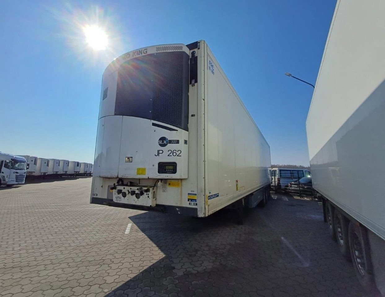 2018 Krone SDR Double Deck Cool Liner FP60 ThermoKing SLXi 300 Lifting Axle - Polprikolica hladilnik: slika 5 2018 Krone SDR Double Deck Cool Liner FP60 ThermoKing SLXi 300 Lifting Axle - Polprikolica hladilnik: slika 5