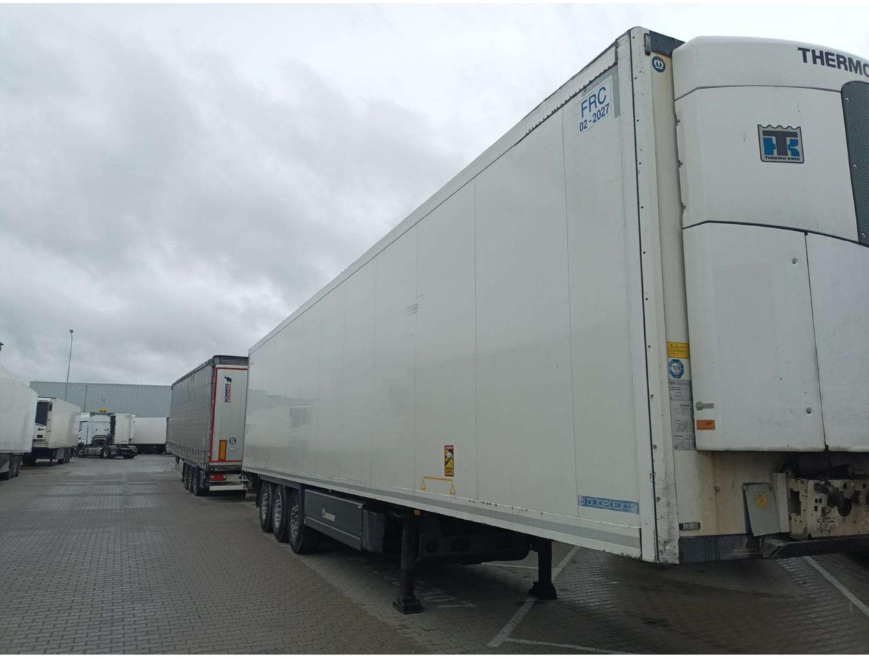 2018 Krone SDR Double Deck Cool Liner FP60 ThermoKing SLXi 300 Lifting Axle - Polprikolica hladilnik: slika 4 2018 Krone SDR Double Deck Cool Liner FP60 ThermoKing SLXi 300 Lifting Axle - Polprikolica hladilnik: slika 4