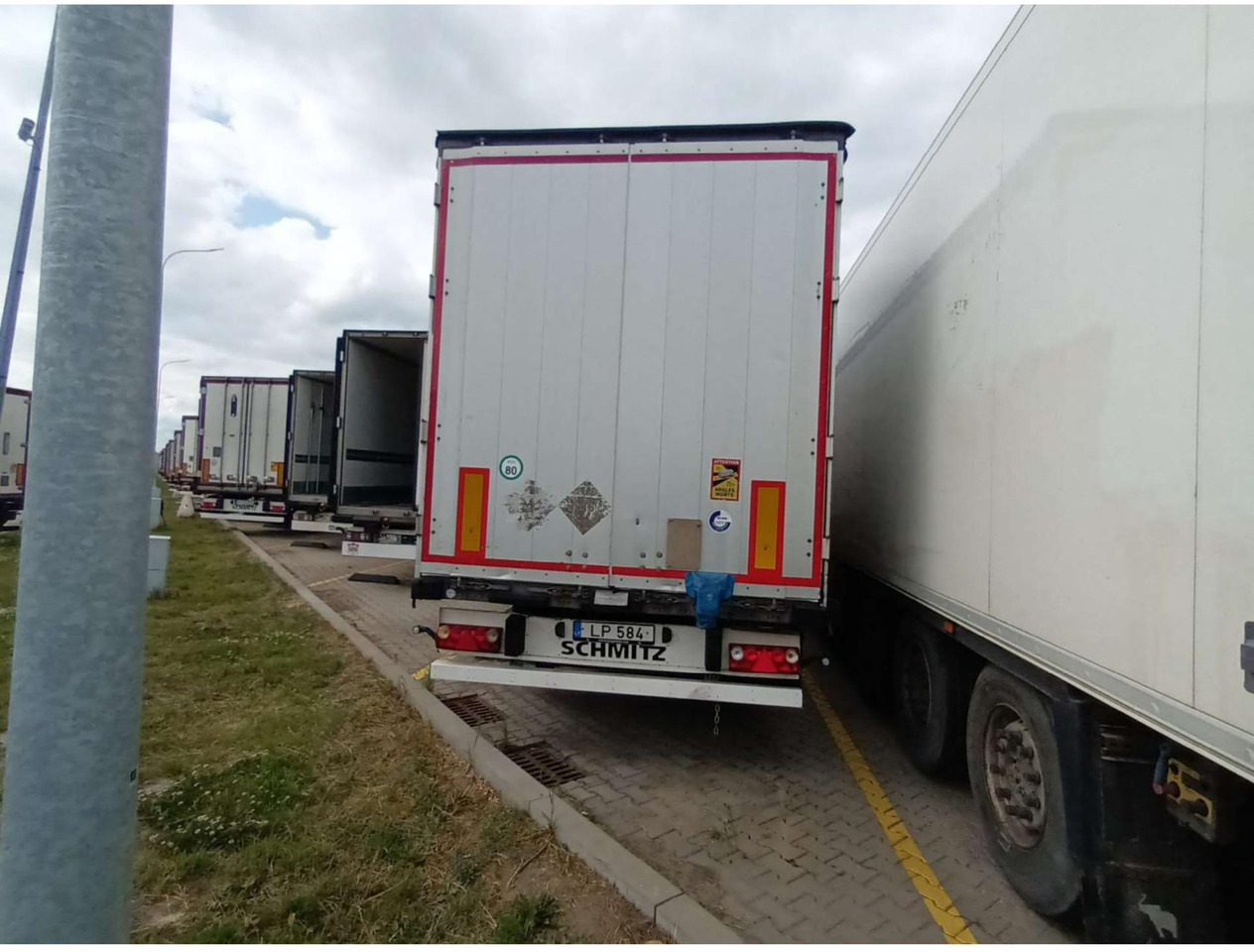 2018 Schmitz Cargobull SCS24/L Lifting Axle - Polprikolica s ponjavo: slika 2 2018 Schmitz Cargobull SCS24/L Lifting Axle - Polprikolica s ponjavo: slika 2