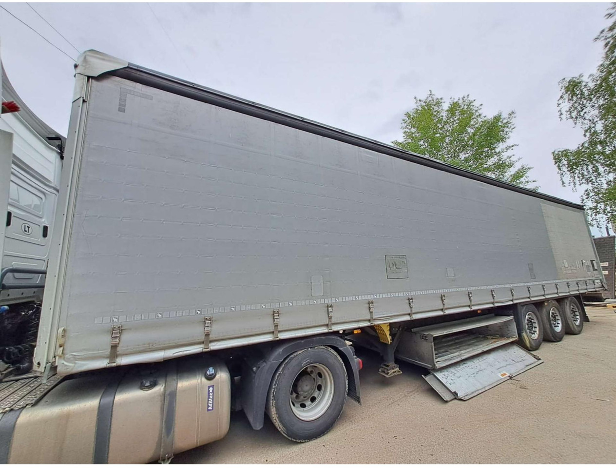 2019 Schmitz Cargobull SCS24/L Lifting Axle - Polprikolica s ponjavo: slika 2 2019 Schmitz Cargobull SCS24/L Lifting Axle - Polprikolica s ponjavo: slika 2