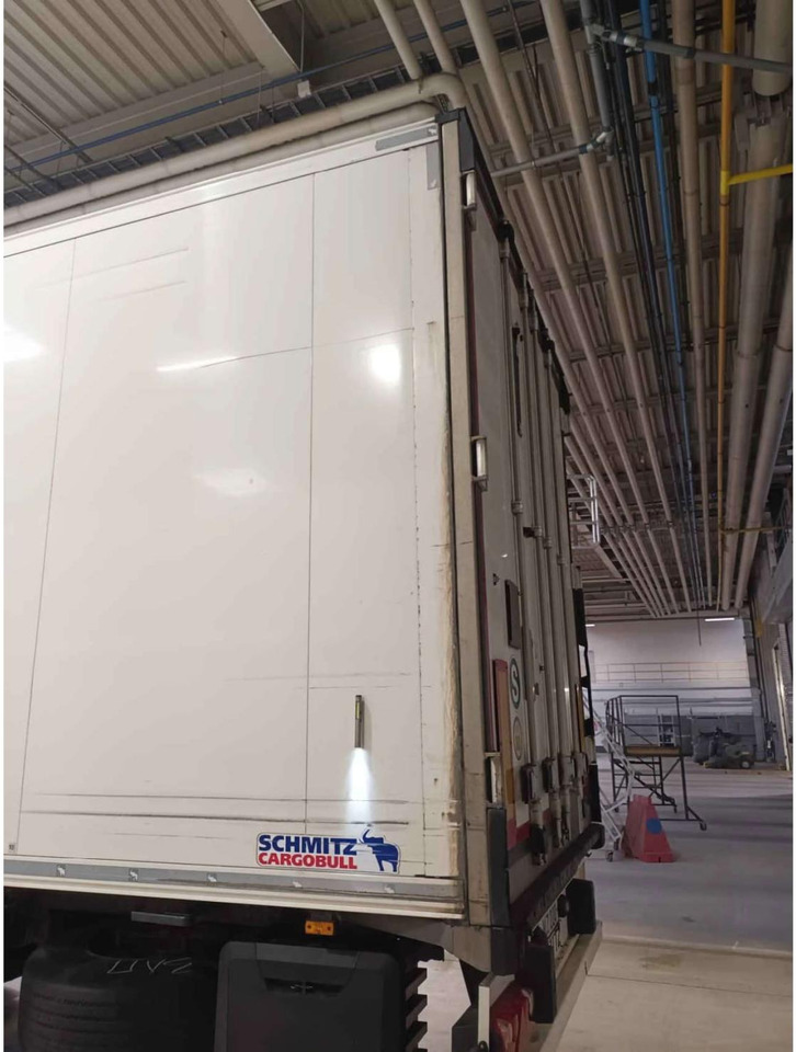 2019 Schmitz Cargobull SKO FP 45 ThermoKing SLXi 300 - Polprikolica hladilnik: slika 3 2019 Schmitz Cargobull SKO FP 45 ThermoKing SLXi 300 - Polprikolica hladilnik: slika 3