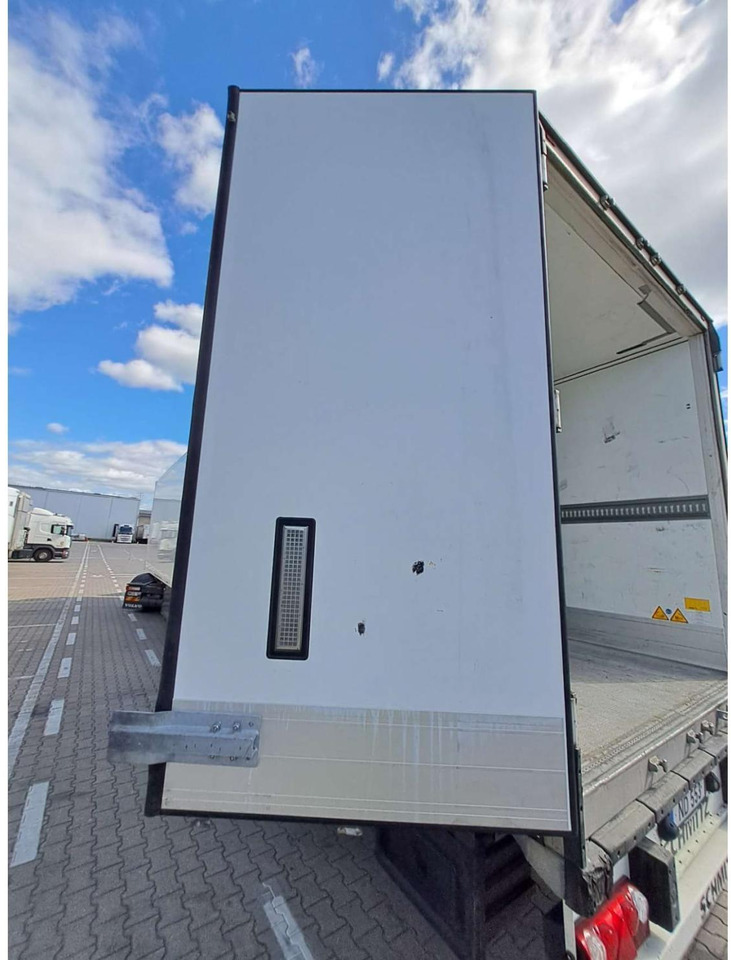 2019 Schmitz Cargobull SKO FP 60 ThermoKing SLXi 300 - Polprikolica hladilnik: slika 5 2019 Schmitz Cargobull SKO FP 60 ThermoKing SLXi 300 - Polprikolica hladilnik: slika 5
