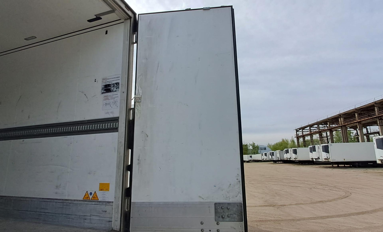 2019 Schmitz Cargobull SKO FP 60 ThermoKing SLXi 300 - Polprikolica hladilnik: slika 4 2019 Schmitz Cargobull SKO FP 60 ThermoKing SLXi 300 - Polprikolica hladilnik: slika 4
