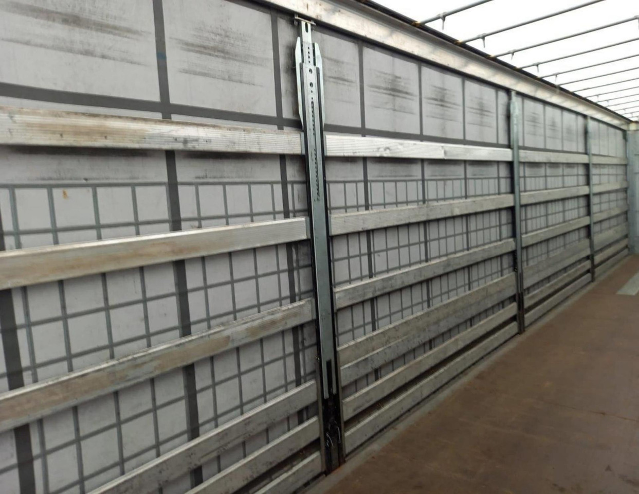 2020 Schmitz Cargobull SCS24/L Varios - Polprikolica s ponjavo: slika 4 2020 Schmitz Cargobull SCS24/L Varios - Polprikolica s ponjavo: slika 4