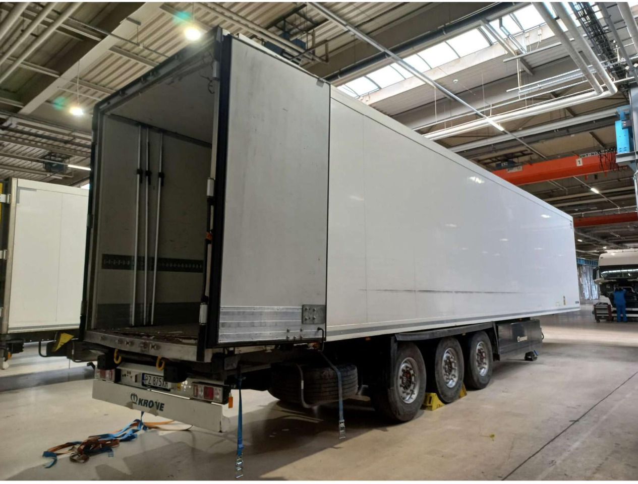 2021 Krone Cool Liner FP 60 ThermoKing SLXi 300 - Polprikolica hladilnik: slika 2 2021 Krone Cool Liner FP 60 ThermoKing SLXi 300 - Polprikolica hladilnik: slika 2