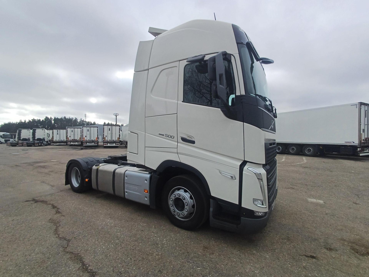 2022 Volvo FH 500 Globetrotter XL Varios - Vlačilec: slika 3 2022 Volvo FH 500 Globetrotter XL Varios - Vlačilec: slika 3