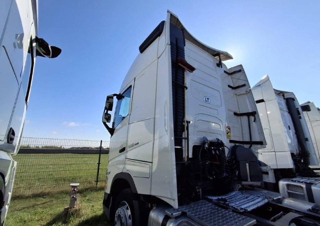 2022 Volvo FH 500 Globetrotter XL Varios - Vlačilec: slika 2 2022 Volvo FH 500 Globetrotter XL Varios - Vlačilec: slika 2