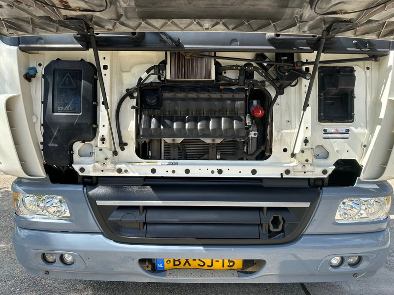 DAF CF 75.310 FAN / NL TRUCK / 6x2 / FUEL TANK 4 COMP. / 22 m3 / EURO5 / TOP CONDITION!! - Tovornjak cisterna: slika 3 DAF CF 75.310 FAN / NL TRUCK / 6x2 / FUEL TANK 4 COMP. / 22 m3 / EURO5 / TOP CONDITION!! - Tovornjak cisterna: slika 3