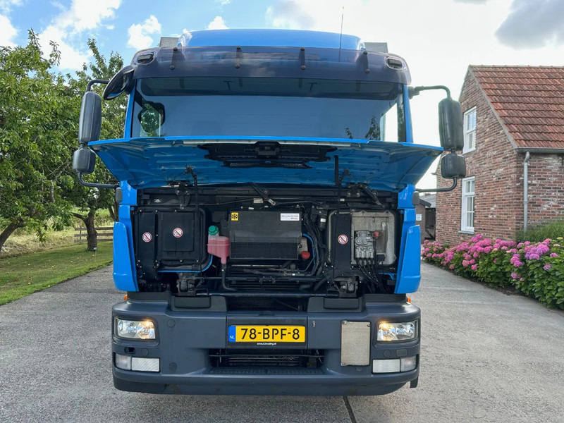 MAN TGM 15.250 / NL TRUCK / EURO 5 / SLIDING ROOF / BOX + TAILLIFT / FULL AIR / NAVI - Tovornjak zabojnik: slika 3 MAN TGM 15.250 / NL TRUCK / EURO 5 / SLIDING ROOF / BOX + TAILLIFT / FULL AIR / NAVI - Tovornjak zabojnik: slika 3