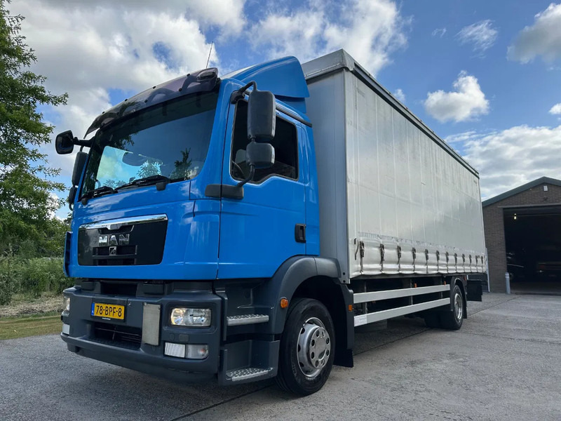 MAN TGM 15.250 / NL TRUCK / EURO 5 / SLIDING ROOF / BOX + TAILLIFT / FULL AIR / NAVI - Tovornjak zabojnik: slika 1 MAN TGM 15.250 / NL TRUCK / EURO 5 / SLIDING ROOF / BOX + TAILLIFT / FULL AIR / NAVI - Tovornjak zabojnik: slika 1