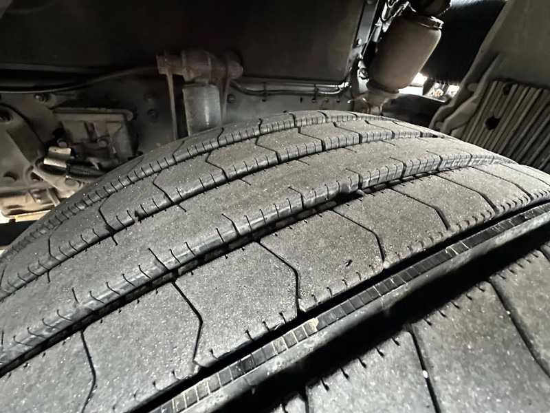 MAN TGX 26.480 / NL TRUCK / RETARDER / EURO 6 / 6X2 / LIFT+STEER AXLE / 60T - Vlačilec: slika 5 MAN TGX 26.480 / NL TRUCK / RETARDER / EURO 6 / 6X2 / LIFT+STEER AXLE / 60T - Vlačilec: slika 5