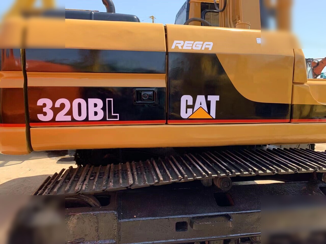 CATERPILLAR 320BL - Bager goseničar: slika 1 CATERPILLAR 320BL - Bager goseničar: slika 1