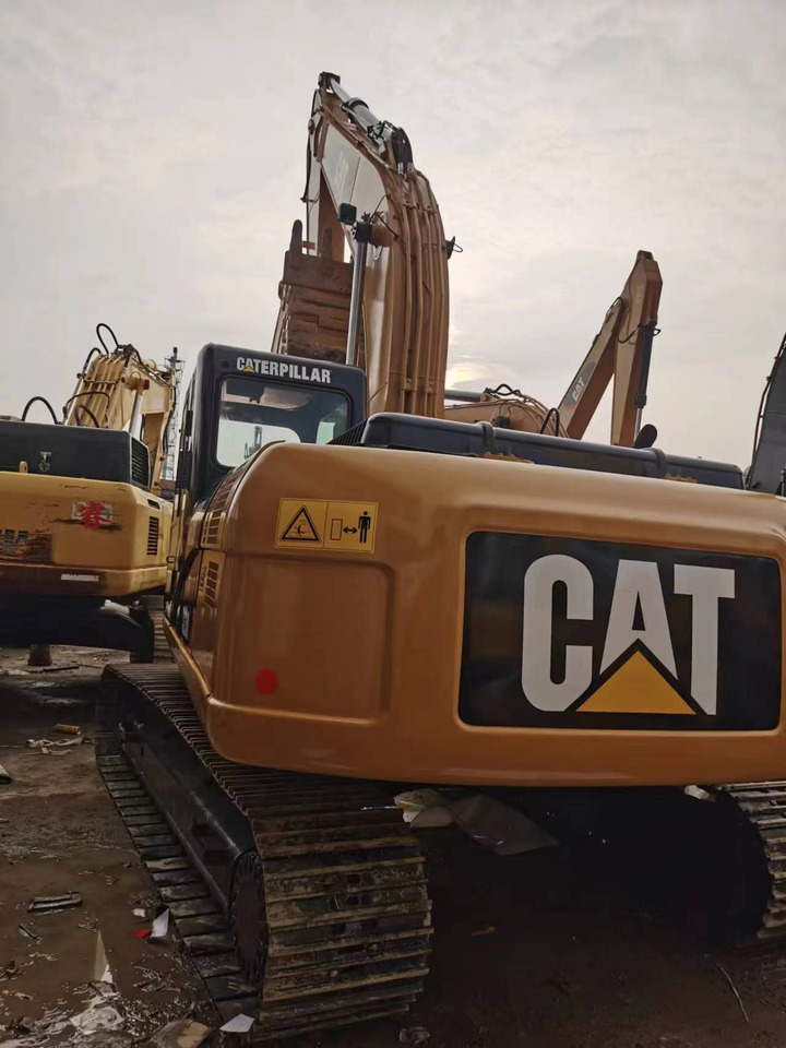 CATERPILLAR 323DL - Bager goseničar: slika 2 CATERPILLAR 323DL - Bager goseničar: slika 2