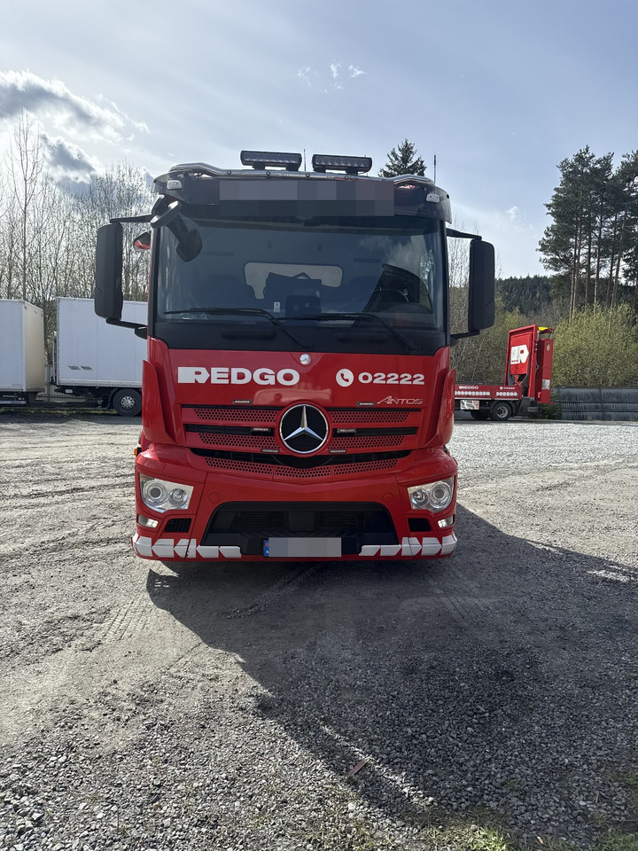 Mercedes-Benz ANTOS 1835 4x2 Omars 2x Winch Brille Load 8T - Vlečno vozilo: slika 3 Mercedes-Benz ANTOS 1835 4x2 Omars 2x Winch Brille Load 8T - Vlečno vozilo: slika 3