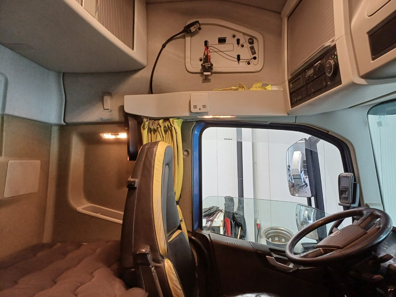 Volvo FH16 750 - Tovornjak za prevoz lesa, Tovornjak z dvigalom: slika 4 Volvo FH16 750 - Tovornjak za prevoz lesa, Tovornjak z dvigalom: slika 4