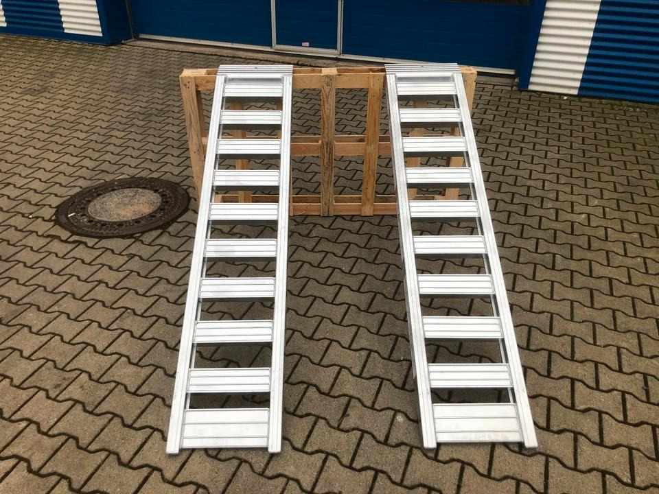 Alurampen Satz 2m 2000KG Minibagger Minilader Quad Auffahrrampe *INKL.19% MWST* - Nakladalna rampa: slika 4 Alurampen Satz 2m 2000KG Minibagger Minilader Quad Auffahrrampe *INKL.19% MWST* - Nakladalna rampa: slika 4