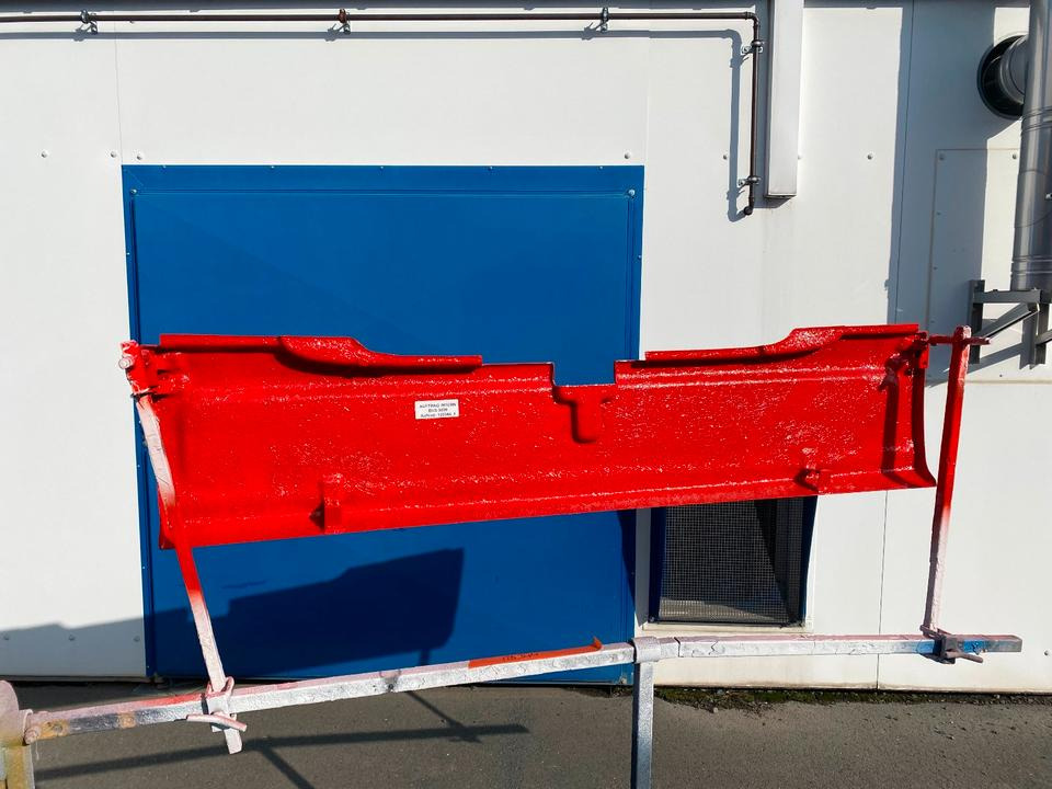 MAN Lions City A21 Heckstoßstange mit AHK Ausschnitt Lackiert UNI-Wunschfarbton OE 88732035011 / 88.73203-5011 *INKL.19% MWST* - Odbijač za Avtobus: slika 2 MAN Lions City A21 Heckstoßstange mit AHK Ausschnitt Lackiert UNI-Wunschfarbton OE 88732035011 / 88.73203-5011 *INKL.19% MWST* - Odbijač za Avtobus: slika 2