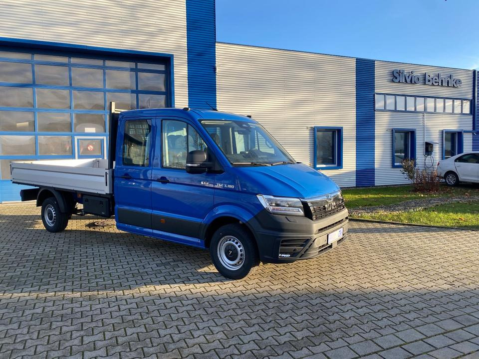 MAN TGE 3.180 4x4 Doka Pritsche Lang *INKL.19% MWT* AUTOMATIK*LED*CAM*AHK*TEMPO*STANDHZG*UVM* - Dostavno vozilo s kesonom, Dostavno vozilo z dvojno kabino: slika 1 MAN TGE 3.180 4x4 Doka Pritsche Lang *INKL.19% MWT* AUTOMATIK*LED*CAM*AHK*TEMPO*STANDHZG*UVM* - Dostavno vozilo s kesonom, Dostavno vozilo z dvojno kabino: slika 1