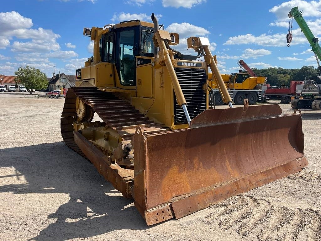 CAT D 6 T LGP - Buldožer: slika 2 CAT D 6 T LGP - Buldožer: slika 2