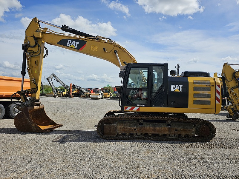 CATERPILLAR 323EL GPS Trimble - Bager goseničar: slika 2 CATERPILLAR 323EL GPS Trimble - Bager goseničar: slika 2
