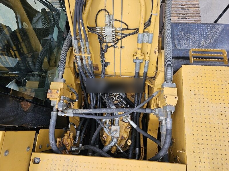 Bager goseničar Caterpillar 329ELN: slika 16