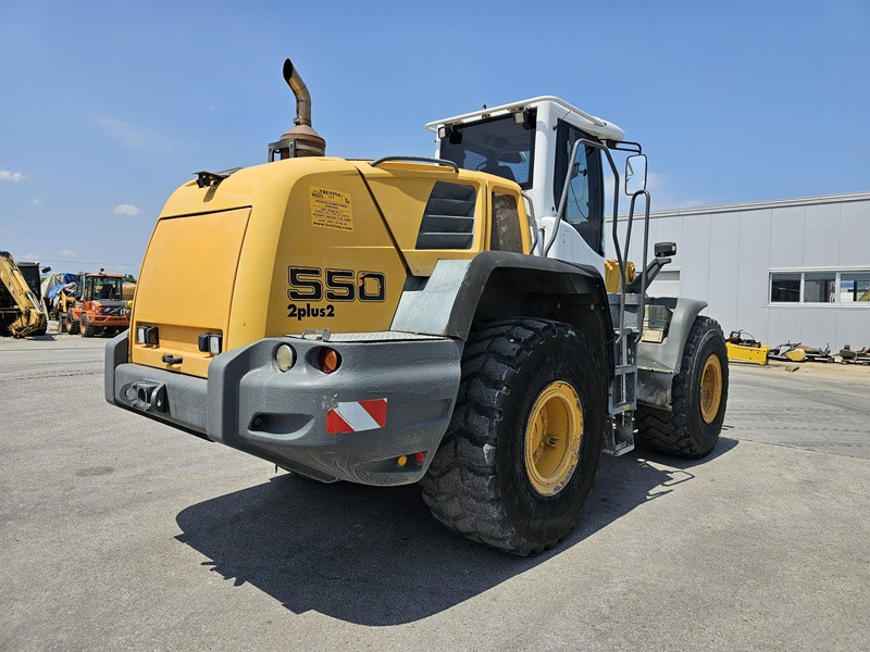 LIEBHERR L550 - Kolesni nakladalec: slika 4 LIEBHERR L550 - Kolesni nakladalec: slika 4