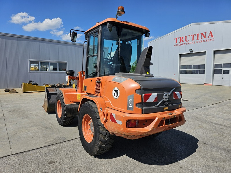 VOLVO L30G - Kolesni nakladalec: slika 3 VOLVO L30G - Kolesni nakladalec: slika 3