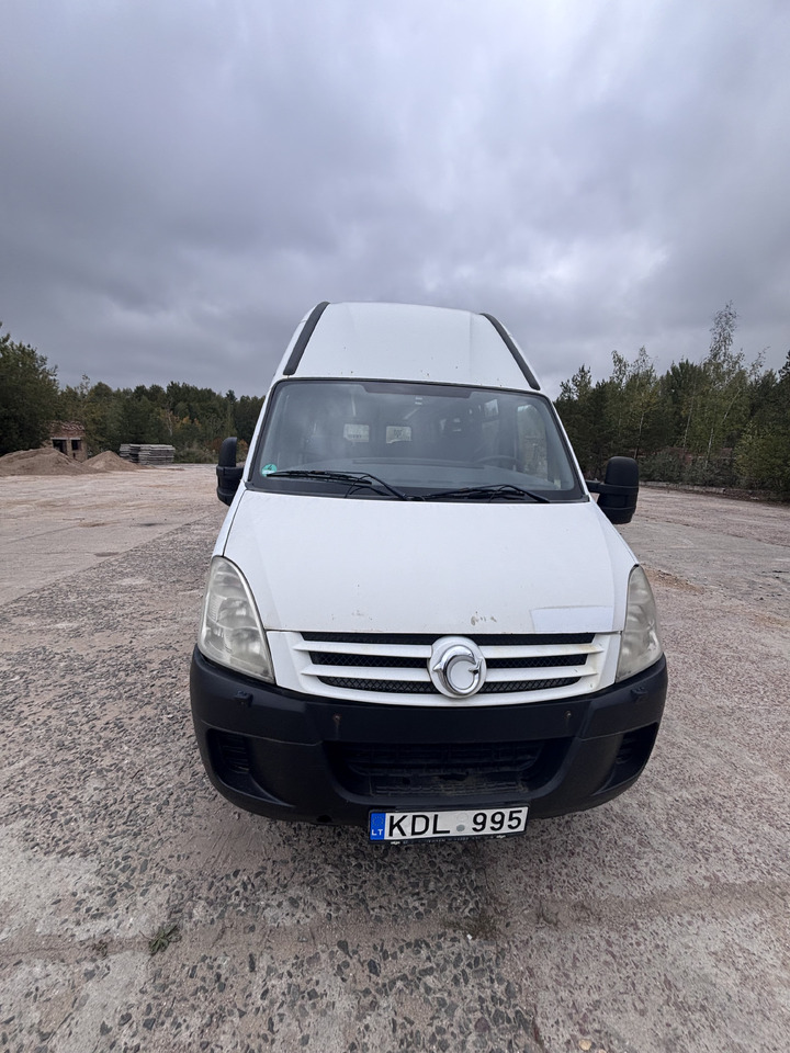 IVECO Daily - Minibus, Potniški kombi: slika 2 IVECO Daily - Minibus, Potniški kombi: slika 2