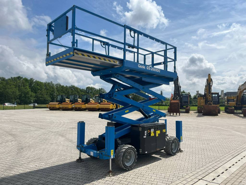 Genie GS 2669 DC - Škarjasta dvižna ploščad: slika 1 Genie GS 2669 DC - Škarjasta dvižna ploščad: slika 1