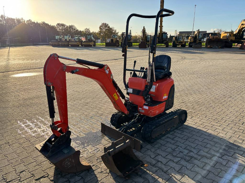Kubota U10-3 - Mini bager: slika 1 Kubota U10-3 - Mini bager: slika 1