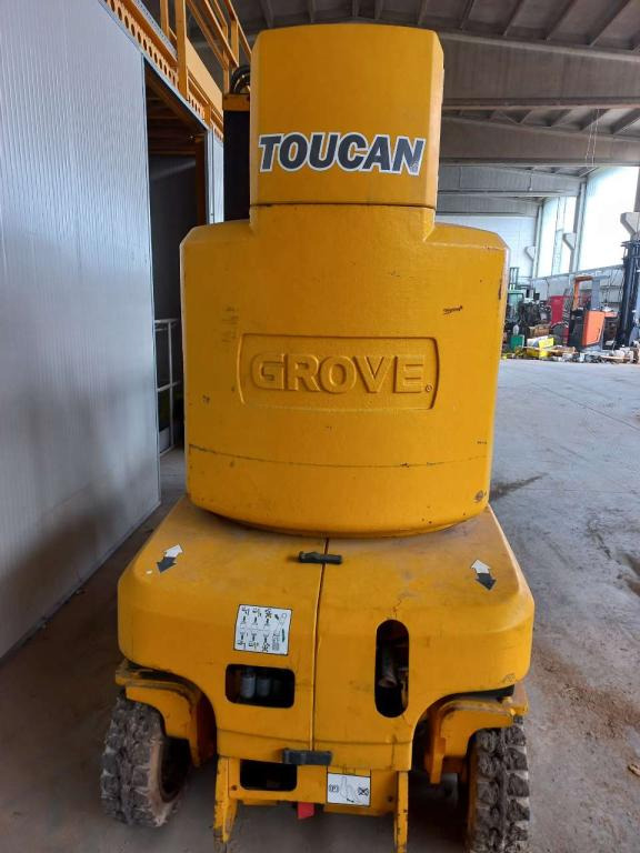 Grove Piattaforma elettrica Toucan 1010 - Vertikalni dvižni teleskop: slika 2 Grove Piattaforma elettrica Toucan 1010 - Vertikalni dvižni teleskop: slika 2