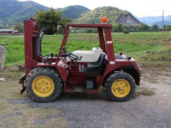 Manitou MC20P - Terenski viličar: slika 1 Manitou MC20P - Terenski viličar: slika 1