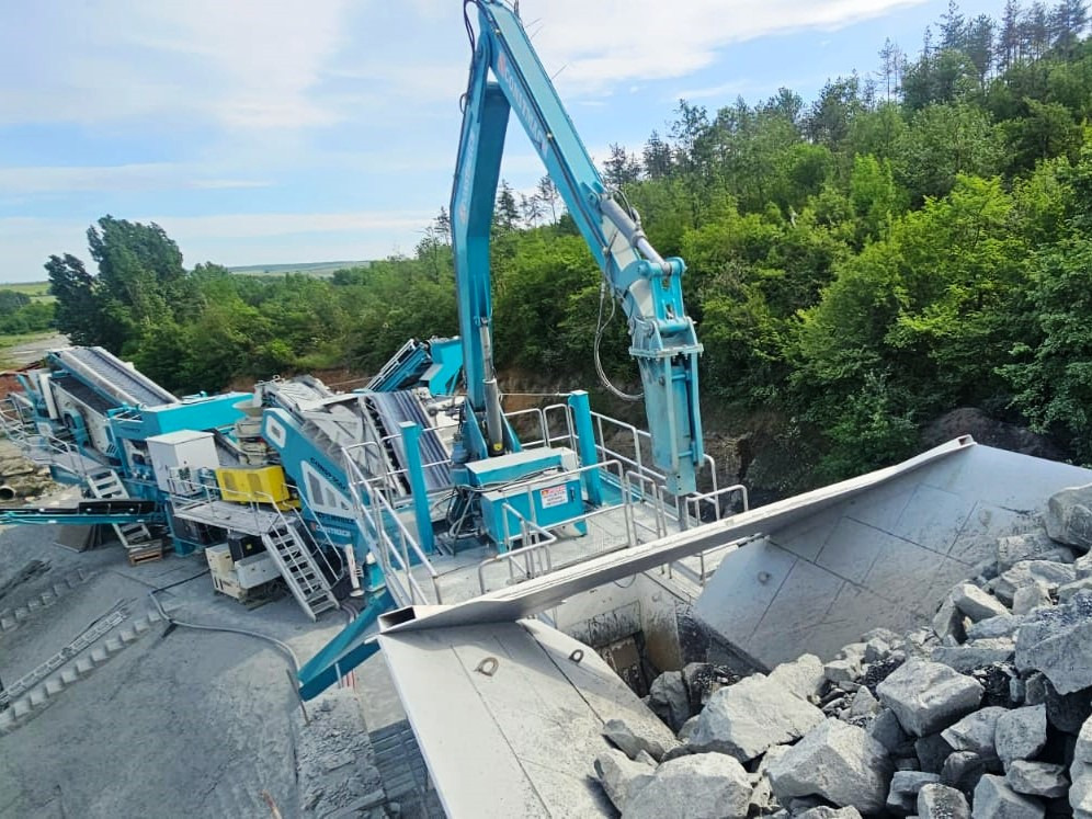CONSTMACH Brise-Roche Hydraulique – Puissance Maximale pour les Travaux de Démolition les Plus Durs - Drobilec: slika 4 CONSTMACH Brise-Roche Hydraulique – Puissance Maximale pour les Travaux de Démolition les Plus Durs - Drobilec: slika 4