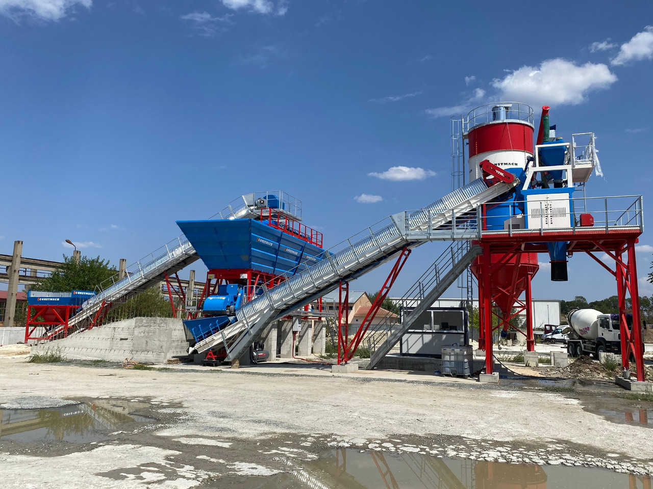 Constmach 60 m³/h Compact Concrete Batching Plant With Band - Betonarna: slika 1 Constmach 60 m³/h Compact Concrete Batching Plant With Band - Betonarna: slika 1