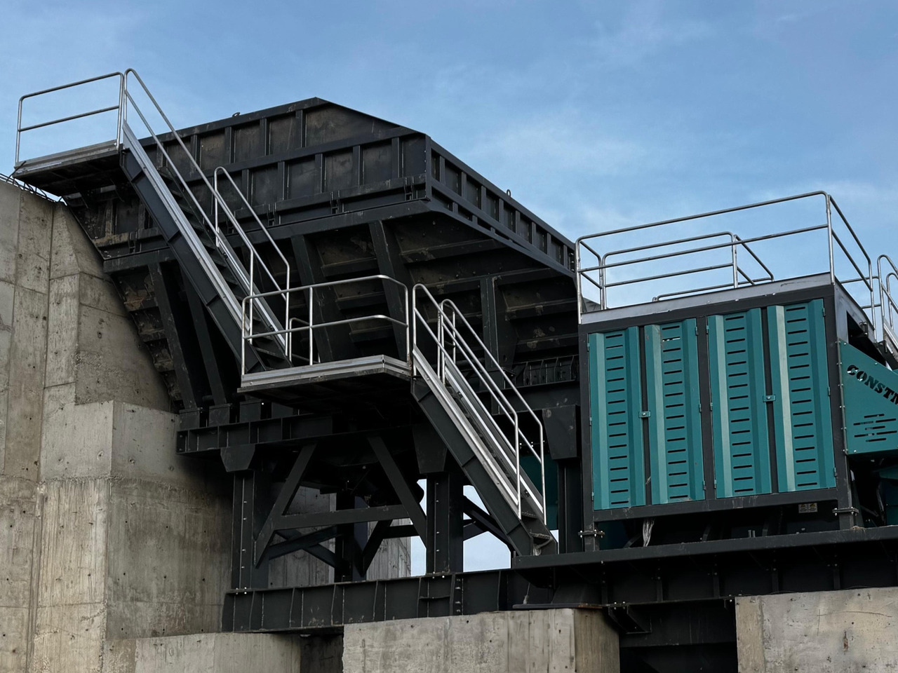 Constmach Alimentateur Vibrant Bunker Dans Des Capacités de 80 à 500 Tonnes - Rudarski stroji: slika 5 Constmach Alimentateur Vibrant Bunker Dans Des Capacités de 80 à 500 Tonnes - Rudarski stroji: slika 5