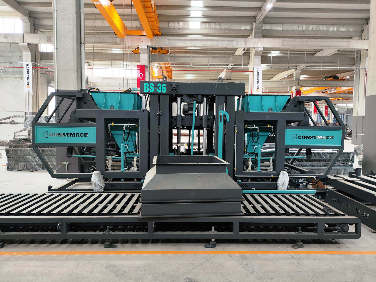 Constmach BS-30 Briquette Making Machine (Concrete Block Making Machine) - Stroj za izdelavo betonskih blokov: slika 1 Constmach BS-30 Briquette Making Machine (Concrete Block Making Machine) - Stroj za izdelavo betonskih blokov: slika 1
