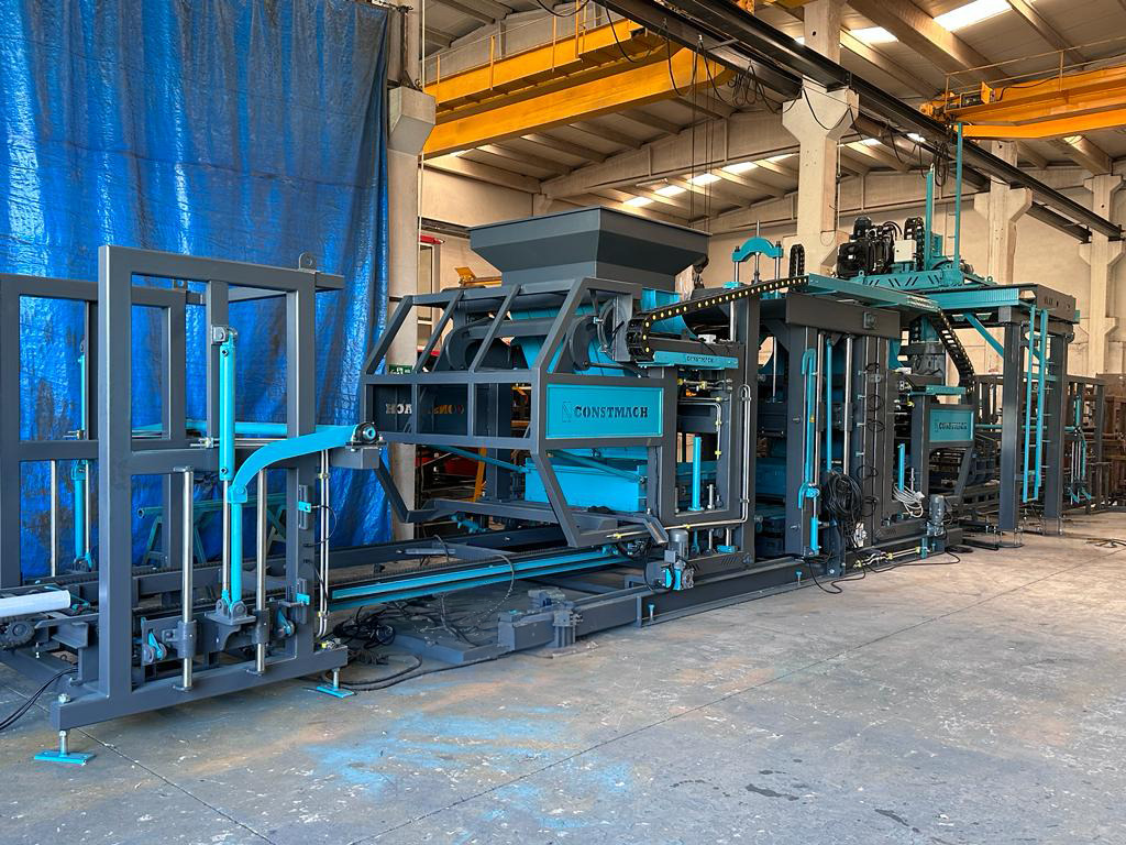 Constmach Machine à Fabriquer des Briquettes BS-42 (Machine à Fabriquer des Blocs de Béton) - Stroj za izdelavo betonskih blokov: slika 4 Constmach Machine à Fabriquer des Briquettes BS-42 (Machine à Fabriquer des Blocs de Béton) - Stroj za izdelavo betonskih blokov: slika 4