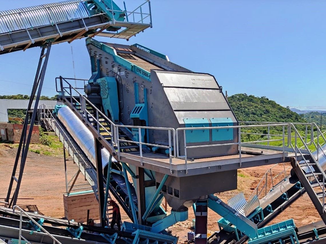 Constmach Systèmes de Cribles Vibrants 2-3-4 Étages 2 ans de Garantie - Presejalnik: slika 3 Constmach Systèmes de Cribles Vibrants 2-3-4 Étages 2 ans de Garantie - Presejalnik: slika 3